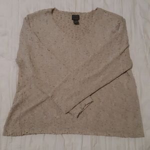 🧵3 for $15🧵Chico's Beige Textured V-neck Sweater